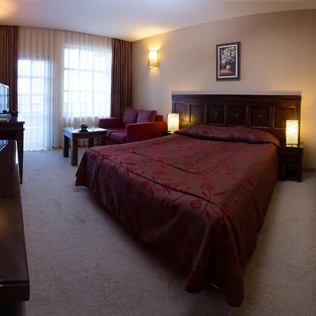 Family Hotel Strannopriemnitza Oreshak  Phòng bức ảnh