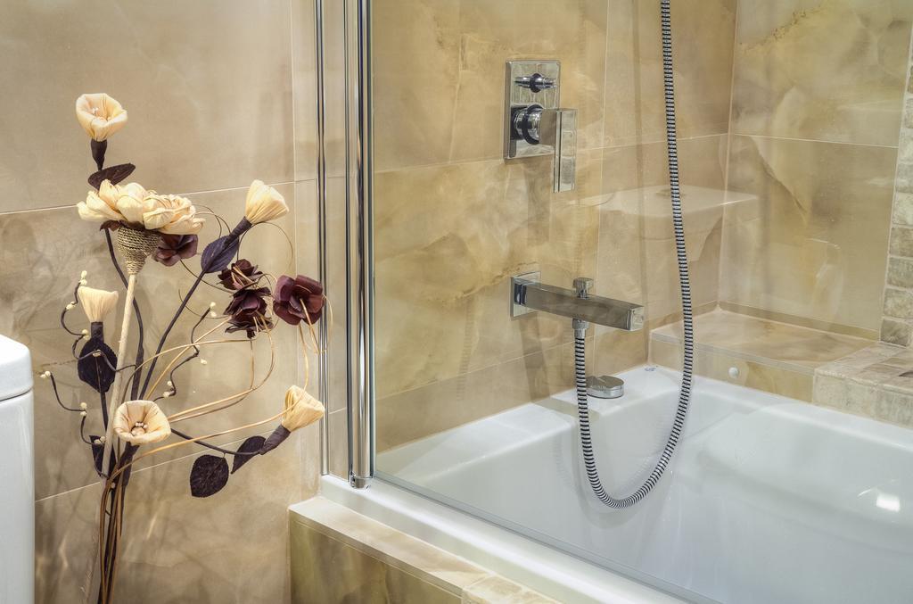 Family Hotel Strannopriemnitza Oreshak  Phòng bức ảnh