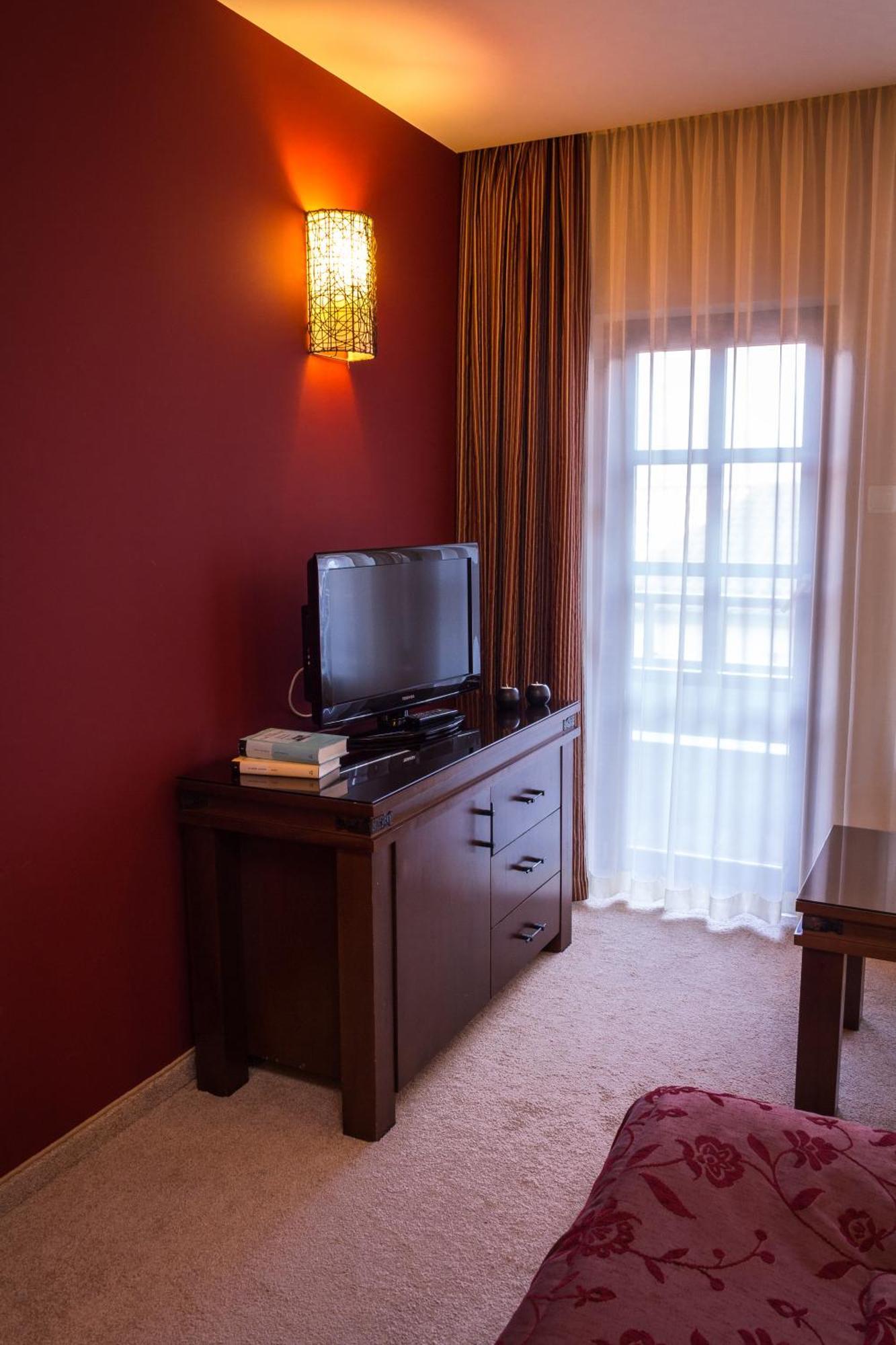 Family Hotel Strannopriemnitza Oreshak  Phòng bức ảnh